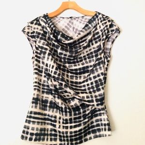 Hugo Boss Black and White Patterned Blouse